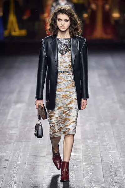 Look 31